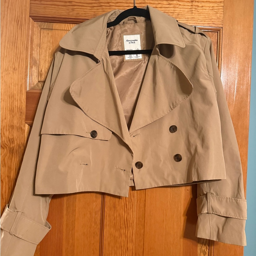 Abercrombie cropped trench coat